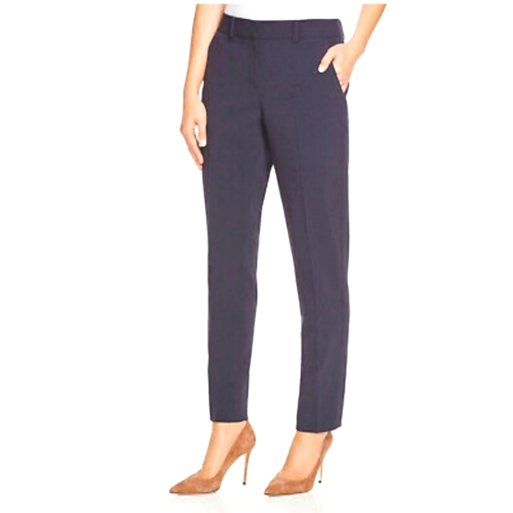 NWT T. Tahari navy Marlena pant, size 2
